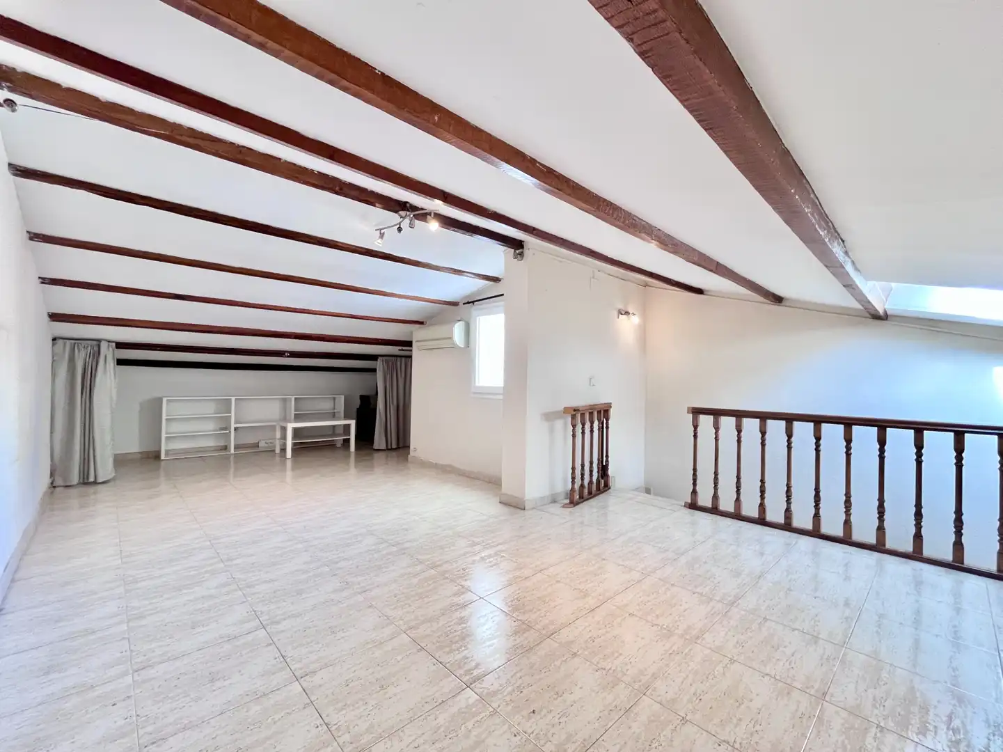 Flat for sale in L'Hospitalet de Llobregat  with Air Conditioner, Heating and Oven