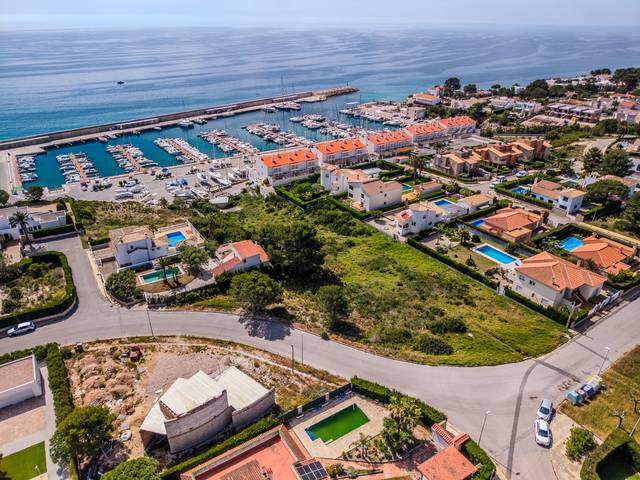 Terreno residencial en Venta en Avinguda Mediterrània en Calafat