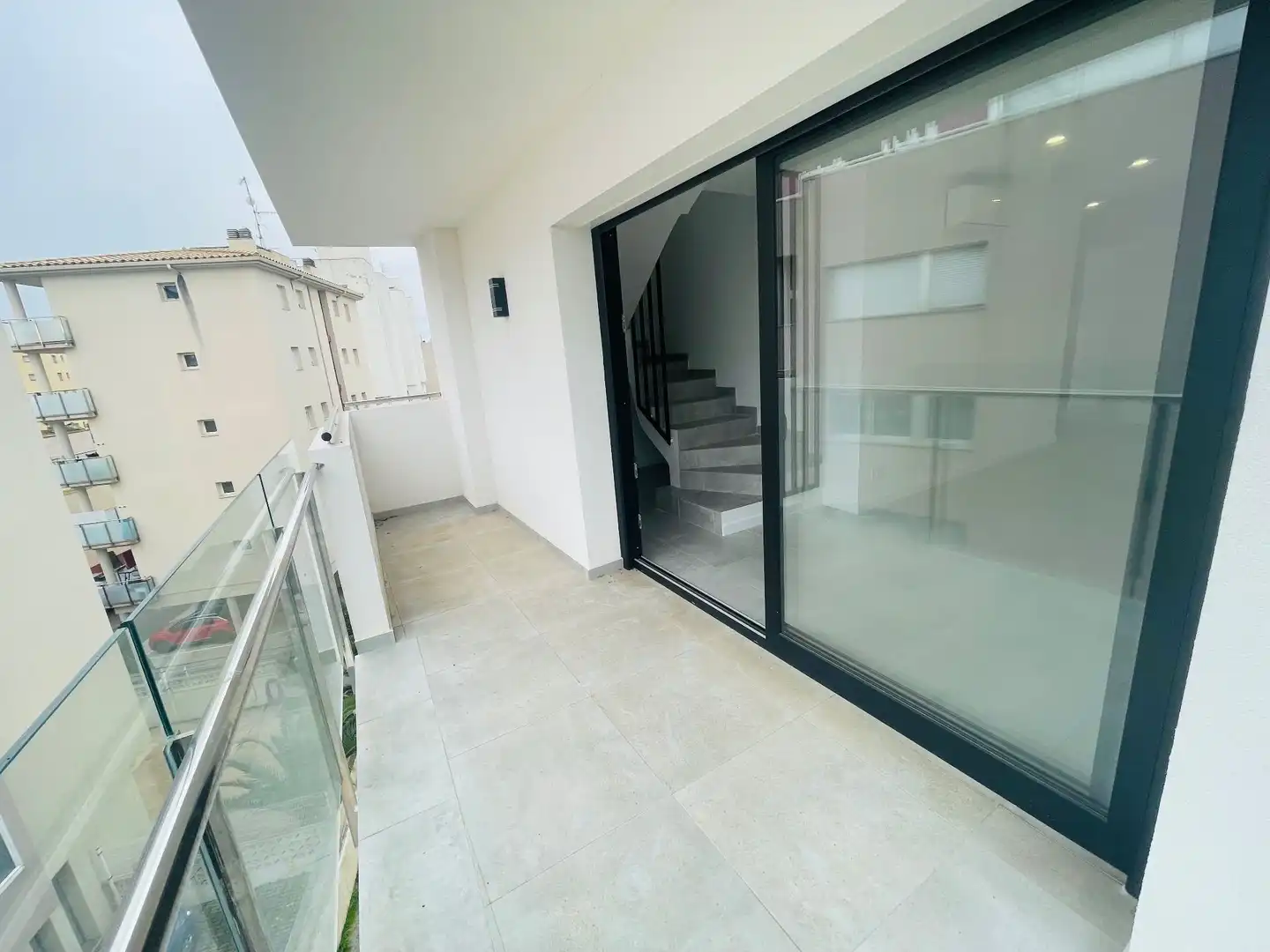 Balcony of Duplexes for sale in Roses  with Air Conditioner, Heating and Terrace