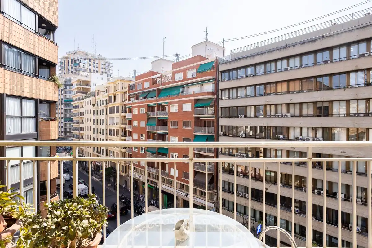 Piso con terraza en venta en Carrer de Sant Vicent Màrtir, imagen 7