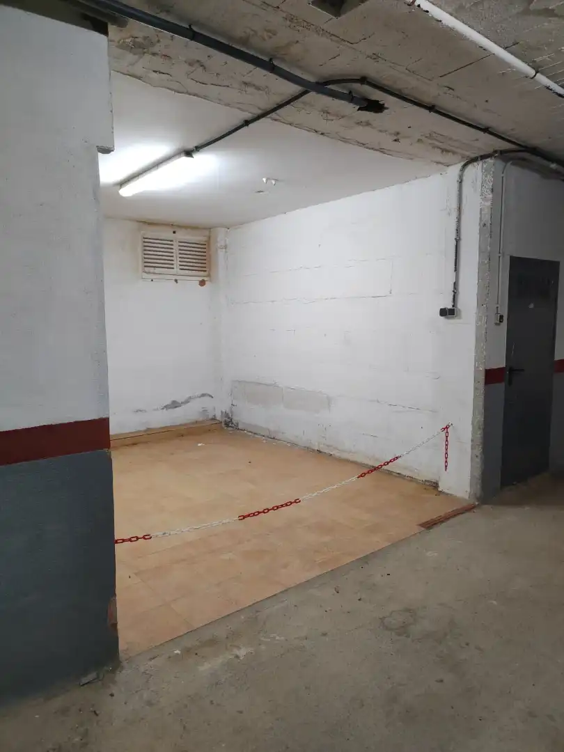 Garaje en venta en L'Estartit