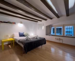 Bedroom of Flat for sale in  Barcelona Capital  with Air Conditioner, Furnished and Washing machine