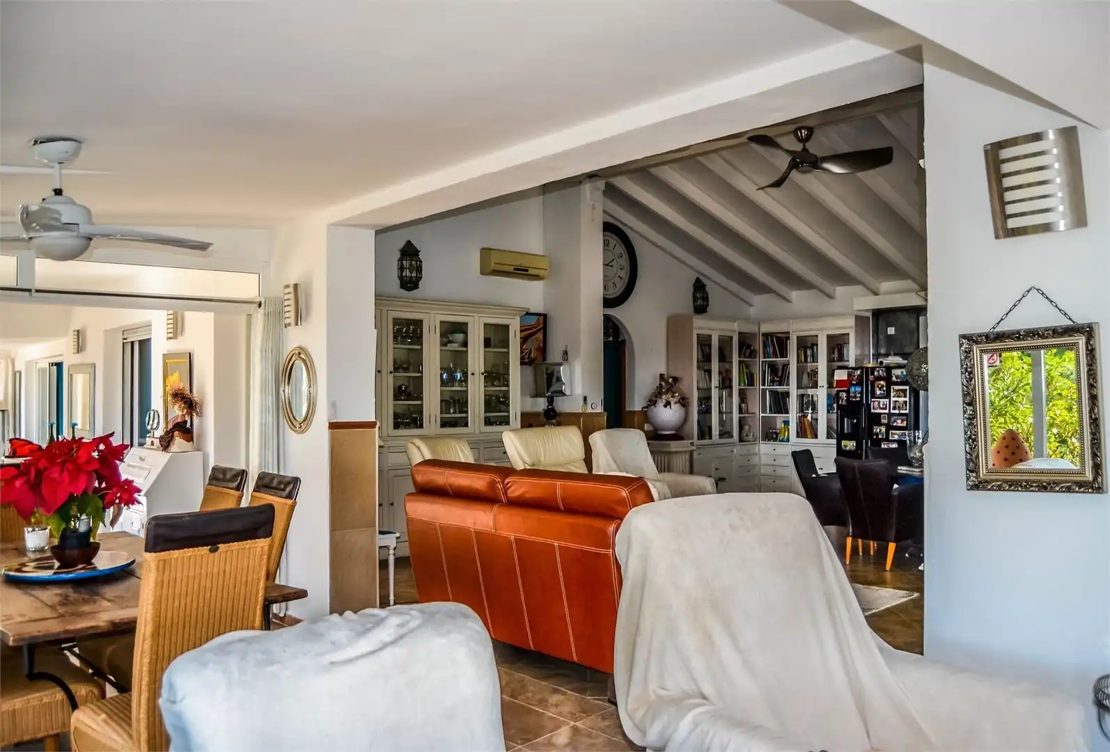 Sala d'estar de Finca rústica en venda en Arenas amb Aire condicionat, Jardí privat i Terrassa