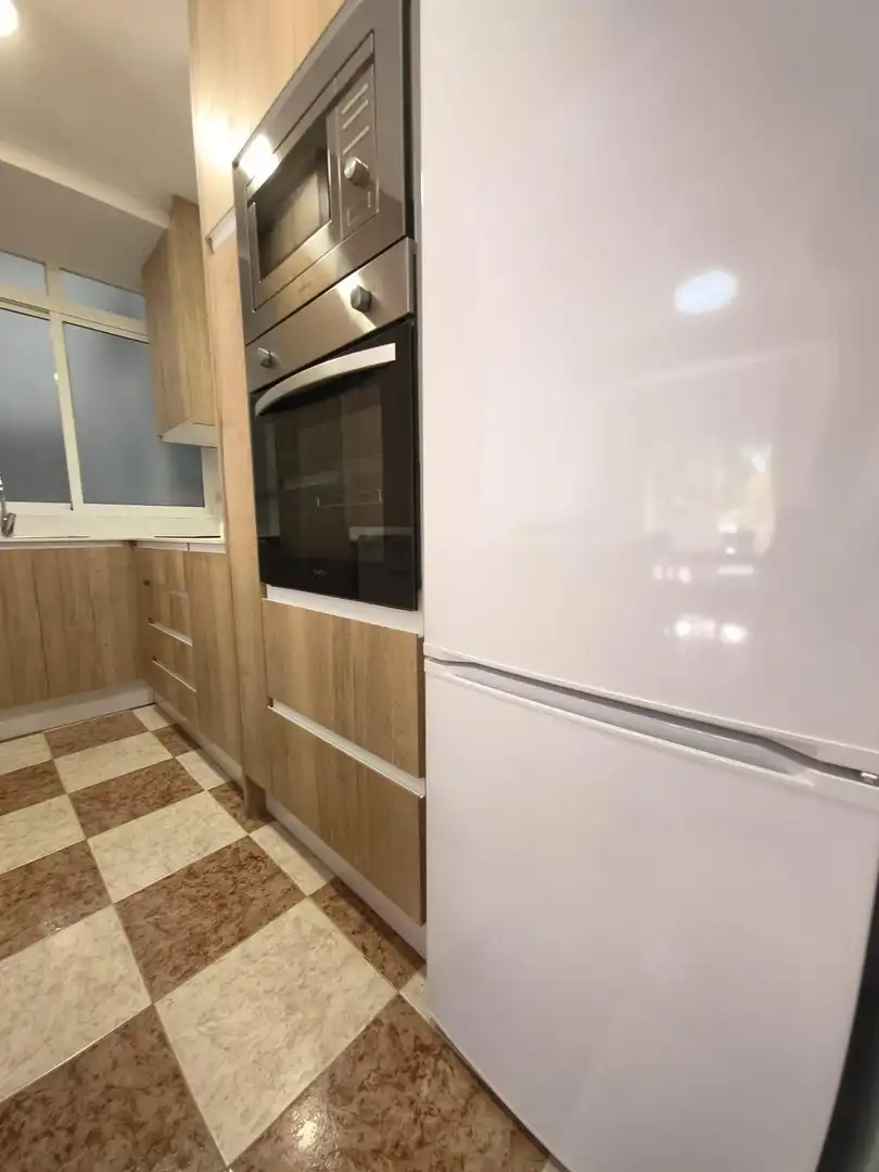 Cocina de Piso de alquiler en Granada con Terraza y Amueblado