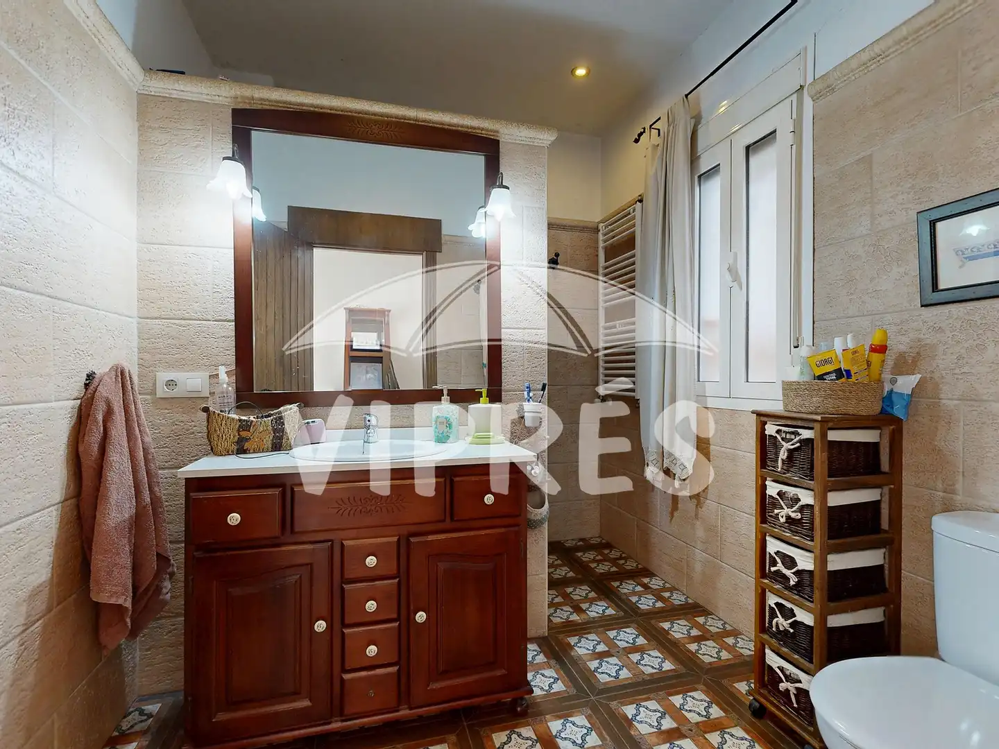 Bathroom of Houses for sale in Arroyo de San Serván  with Heating and Storage room
