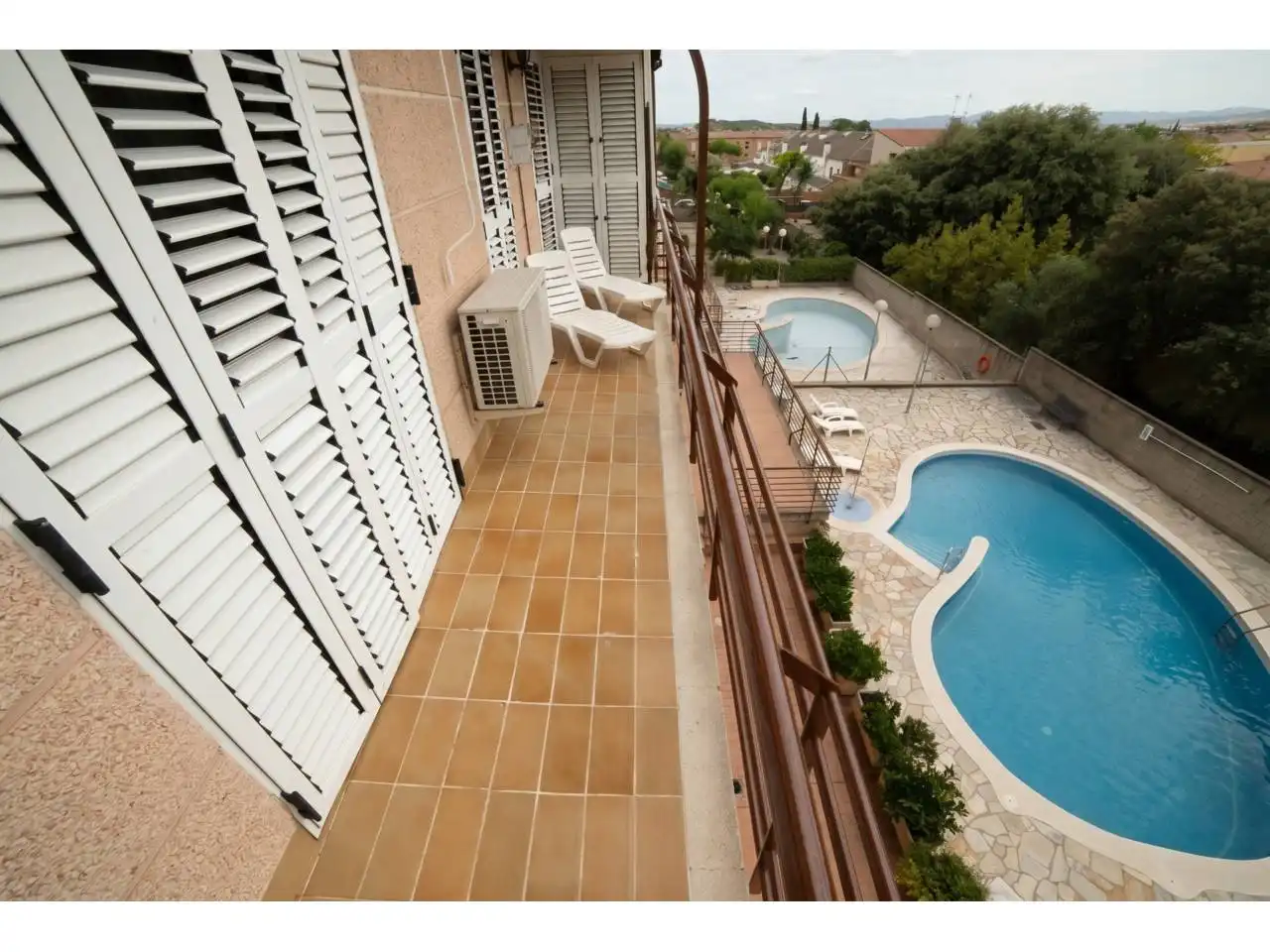 Piscina de Piso en venta en Castellar del Vallès con Aire acondicionado, Calefacción y Terraza