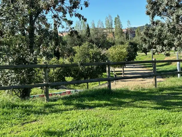 Wohnung zur Miete in Carrer Ripollès, Lledoner