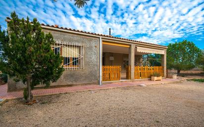 Vista exterior de Casa o xalet en venda en Elche / Elx amb Jardí privat, Terrassa i Traster