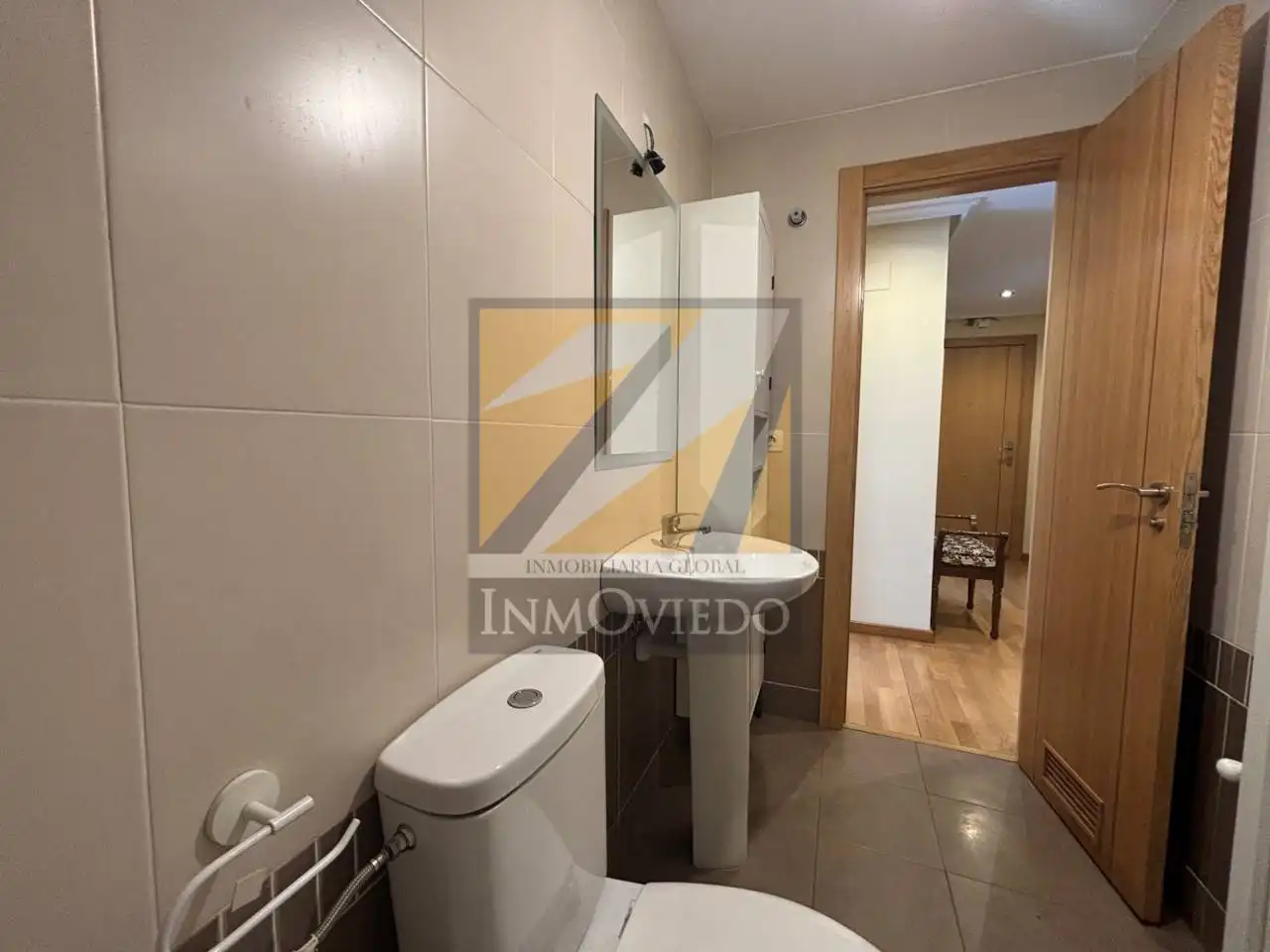 Badezimmer von Wohnung zum Verkauf in Oviedo  mit Heizung und Abstellraum