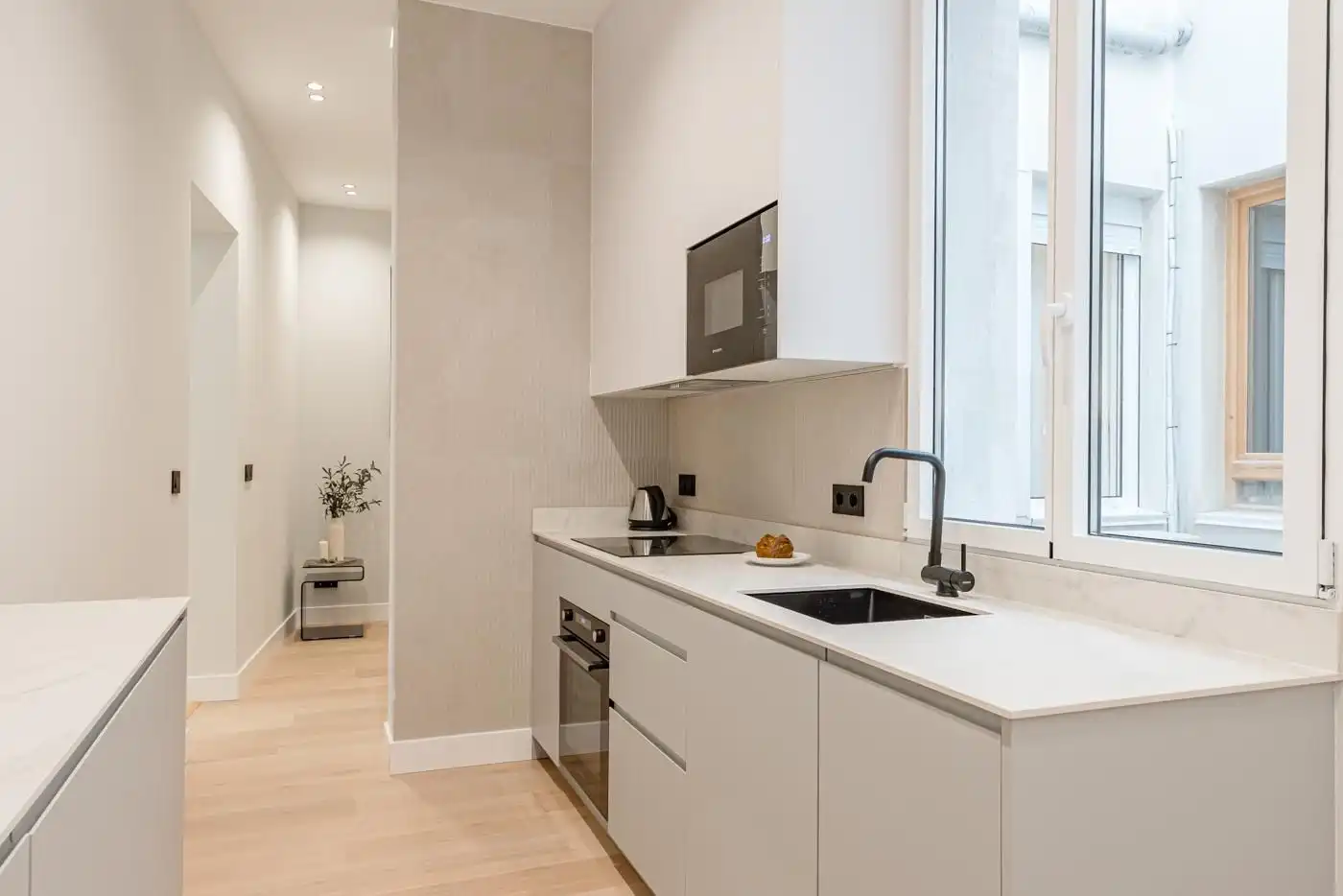 Küche von Wohnung zum Verkauf in Madrid mit Klimaanlage und Heizung