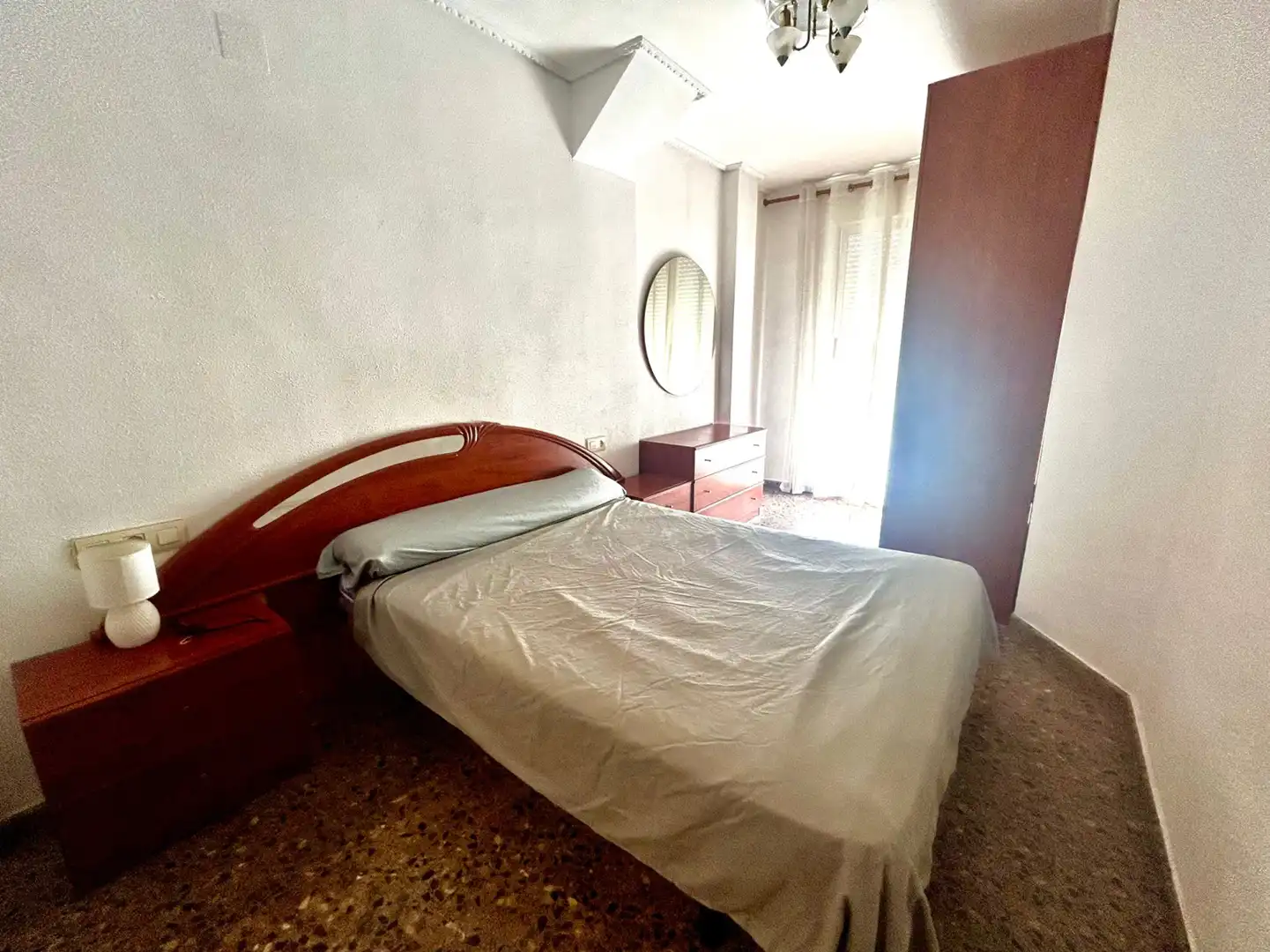 Habitación de Piso de alquiler en Aldaia con Aire acondicionado, Terraza y Amueblado