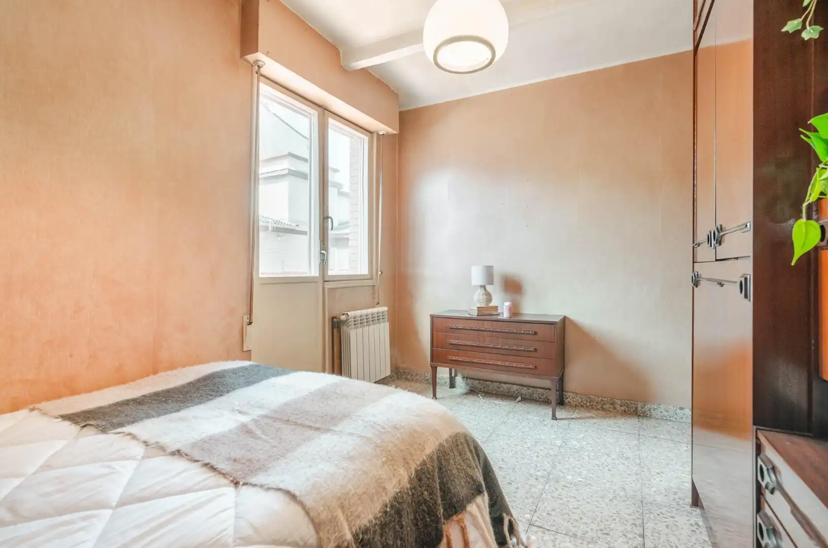 Habitación de Ático en venta en Mieres (Asturias) con Calefacción y Terraza