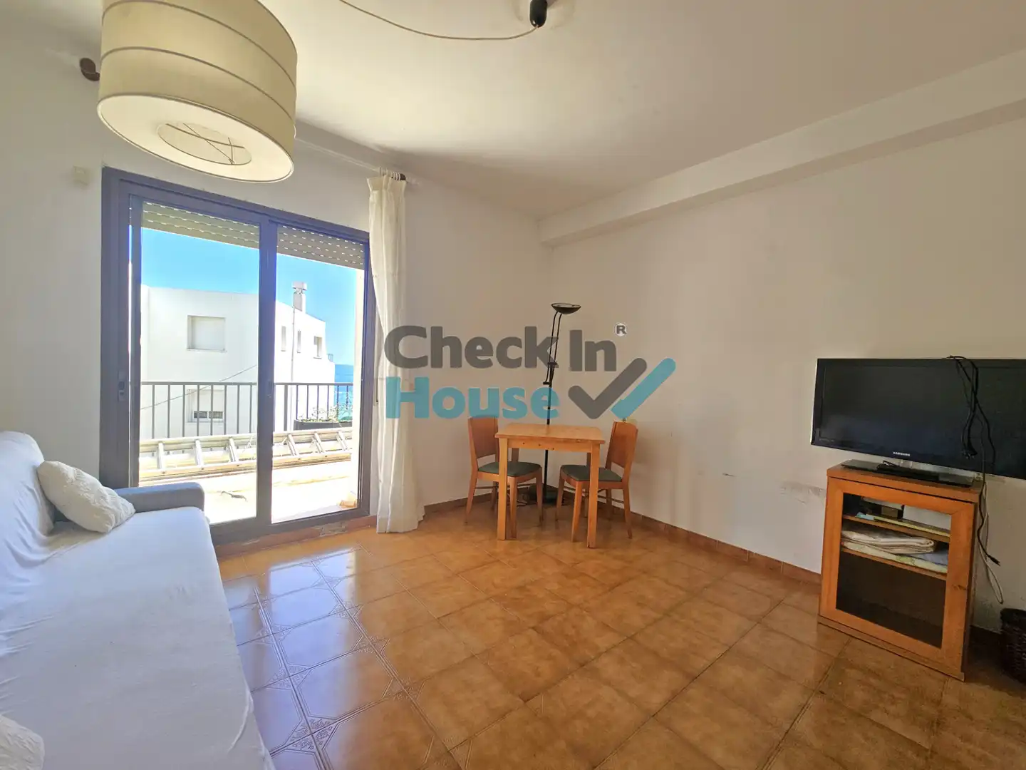 Vista exterior de Casa adosada en venta en Sant Feliu de Guíxols con Calefacción, Terraza y Balcón