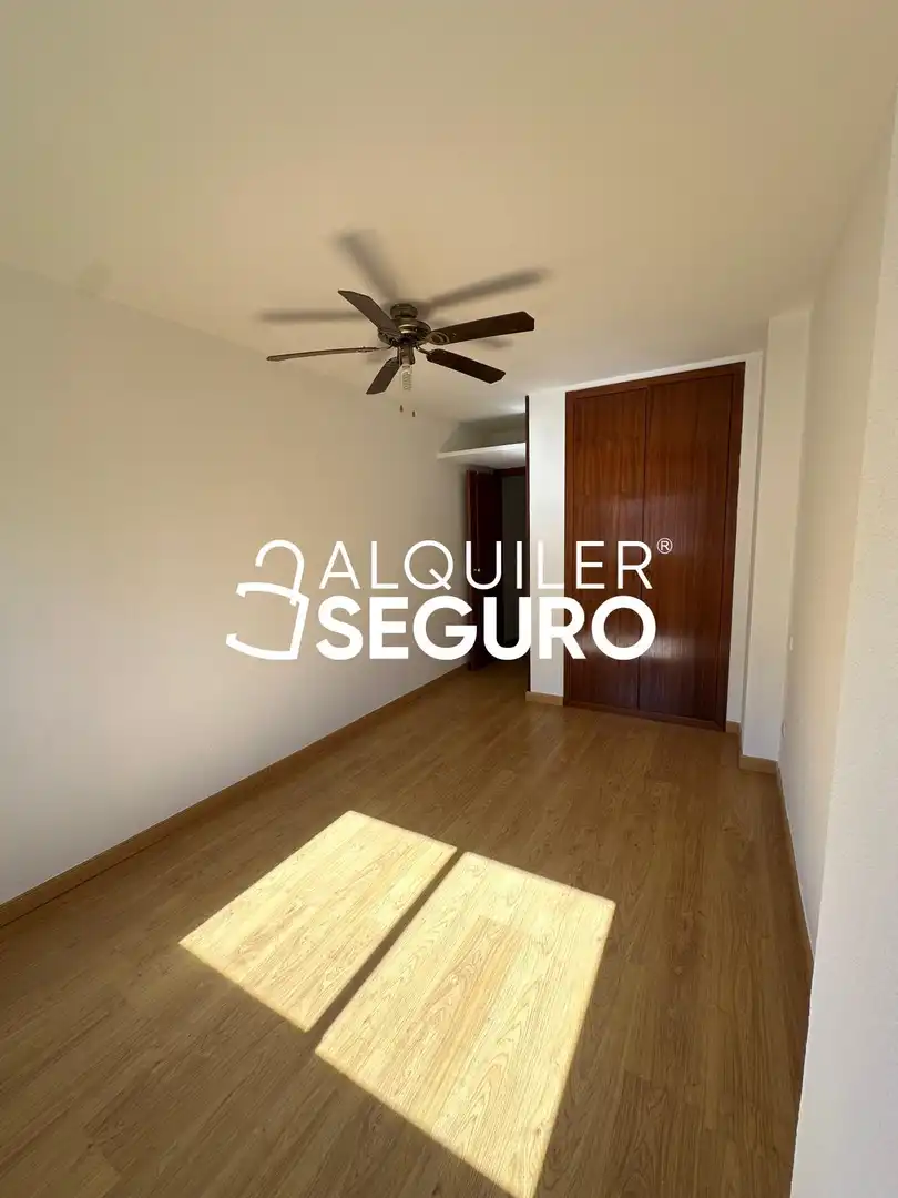 Schlafzimmer von Wohnung zur Miete in Fuenlabrada mit Heizung