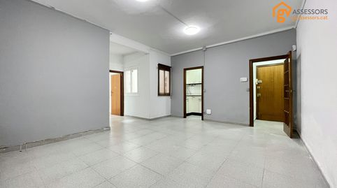 Foto 2 de Piso en venta en Carrer D'alella, Porta, Barcelona Capital