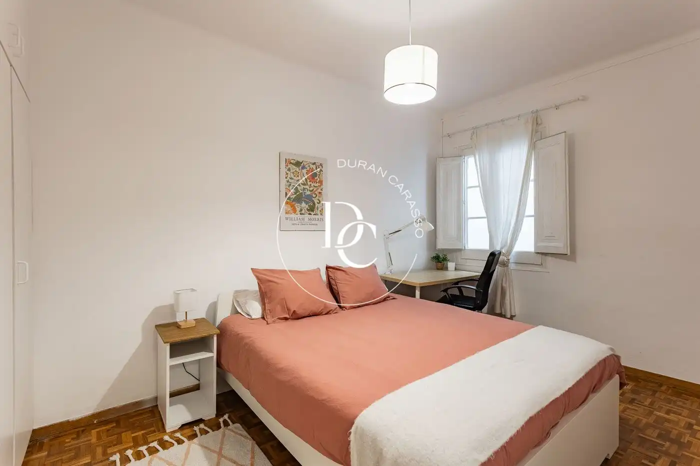 Bedroom of Flat for sale in Barcelona  with Air Conditioner, Heating and Furnished