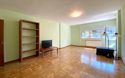 Living room of Flat for sale in Vitoria - Gasteiz  with Heating, Parquet flooring and Terrace