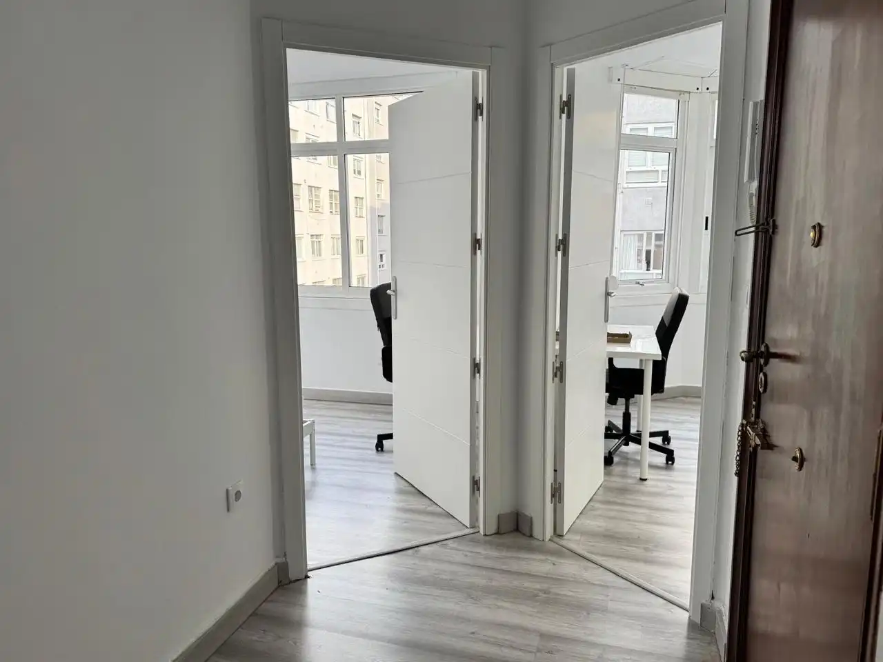 Wohnung zur Miete in A Coruña Capital  mit Heizung, Abstellraum und Möbliert