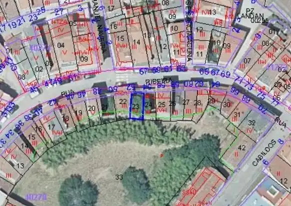 Residential land for sale in Calle de la Ribeira 52