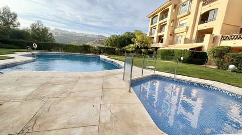 Apartamento Elegante en Venta en Calahonda