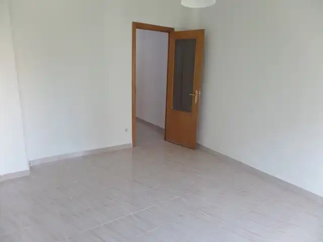 Schlafzimmer von Wohnung zur Miete in Madrid mit Heizung, Ofen und Waschmaschine