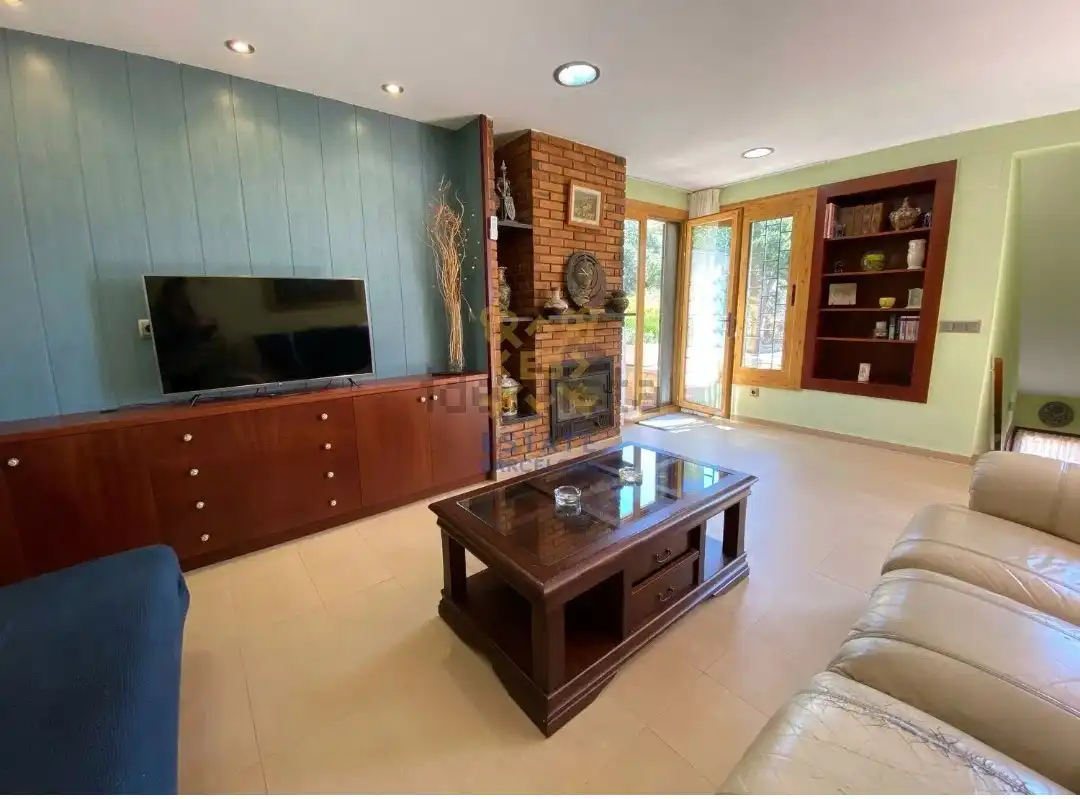 Sala d'estar de Casa o xalet en venda en Tossa de Mar amb Aire condicionat, Calefacció i Jardí privat