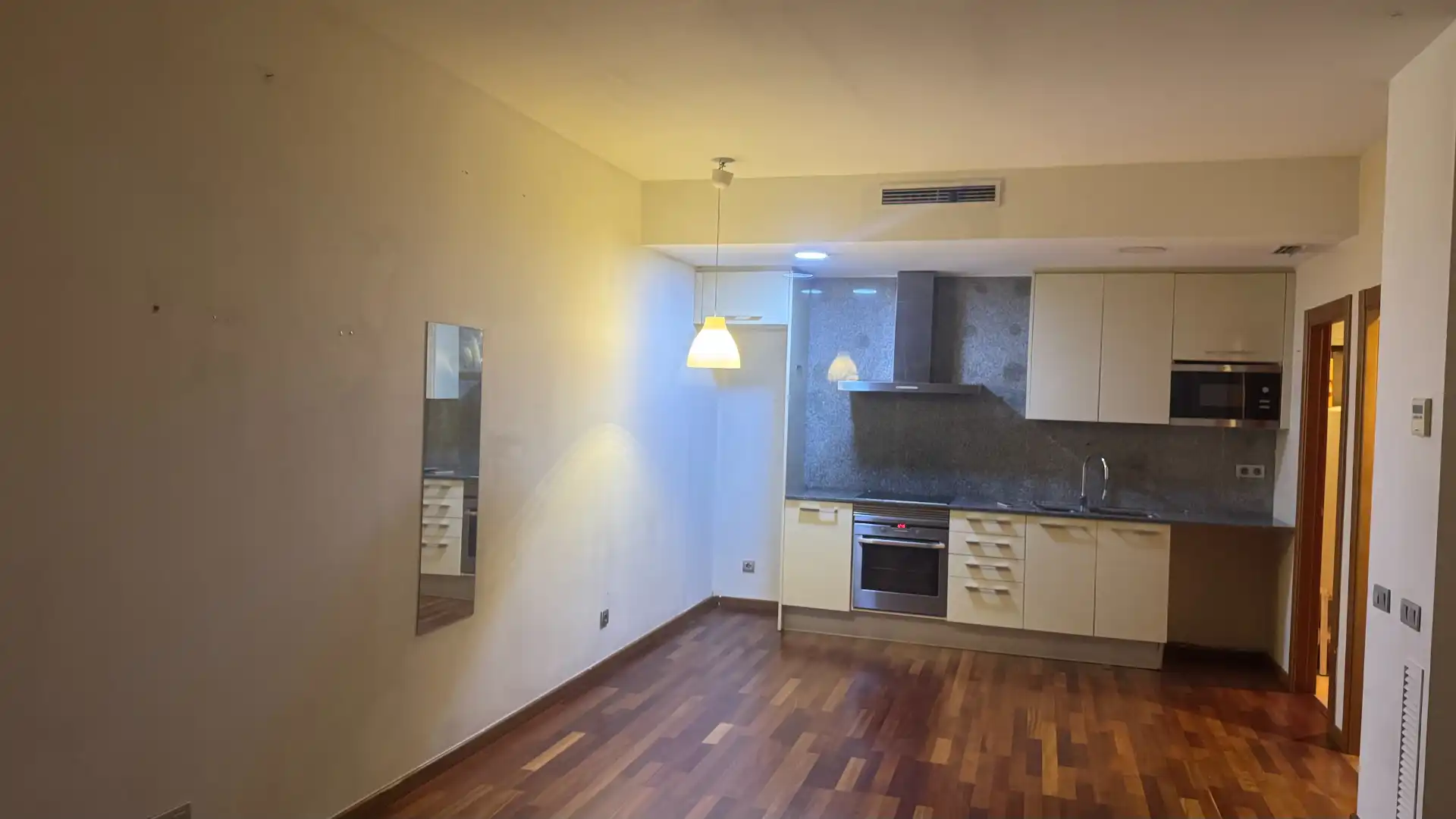 Küche von Wohnung zum Verkauf in Montcada i Reixac mit Klimaanlage, Heizung und Parkett