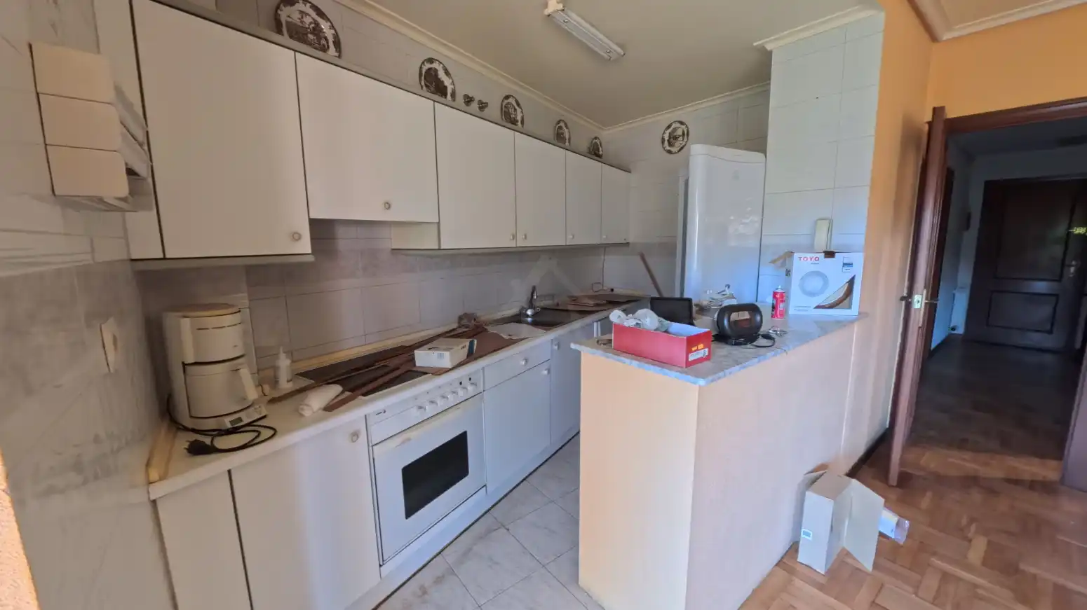 Kitchen of Flat for sale in  Logroño  with Heating, Parquet flooring and Storage room
