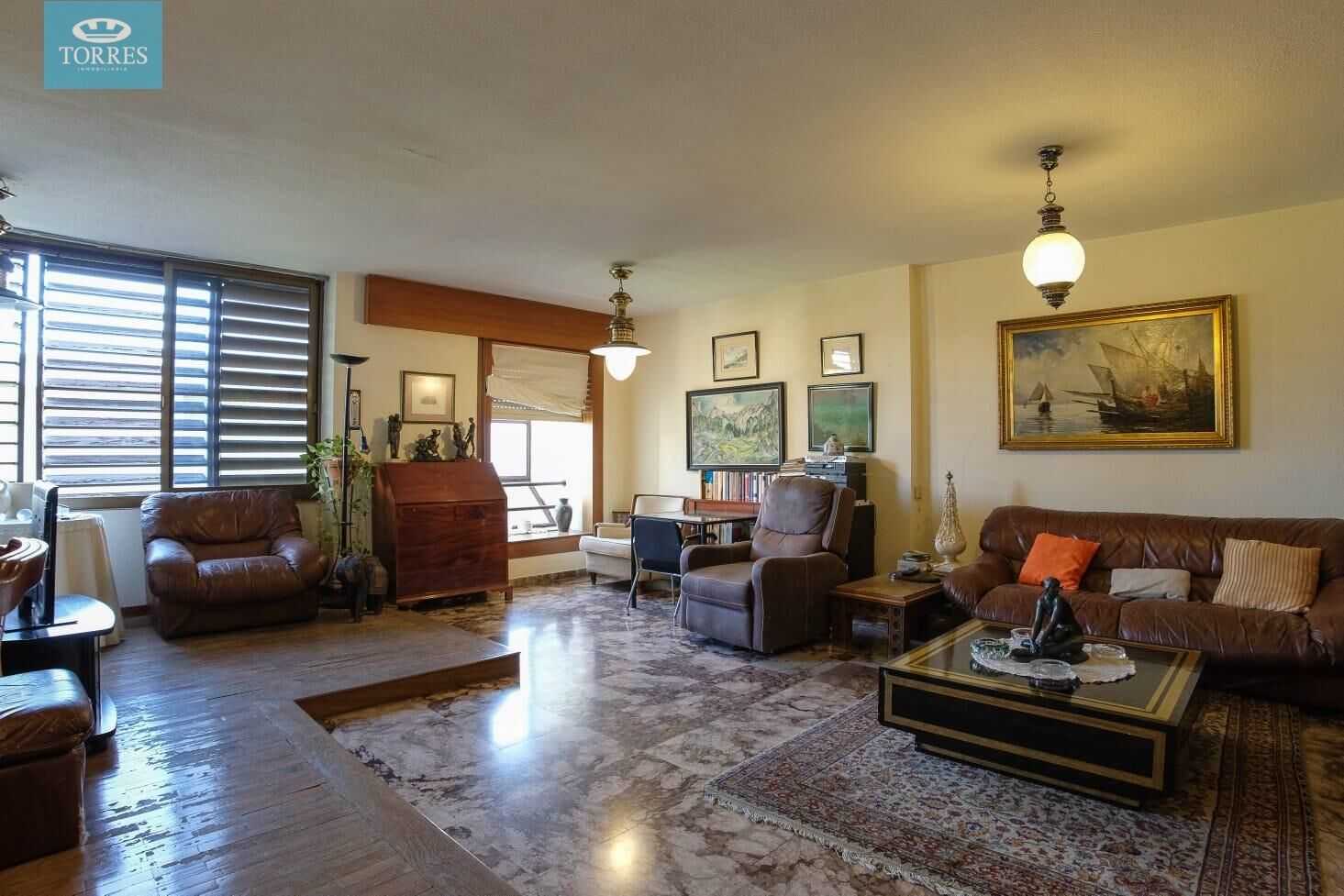 Living room of Flat for sale in  Sevilla Capital  with Air Conditioner, Private garden and Terrace