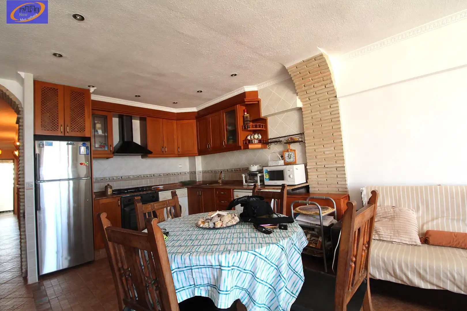 Cuina de Apartament de lloguer en La Pobla de Farnals amb Jardí privat, Moblat i Piscina comunitària