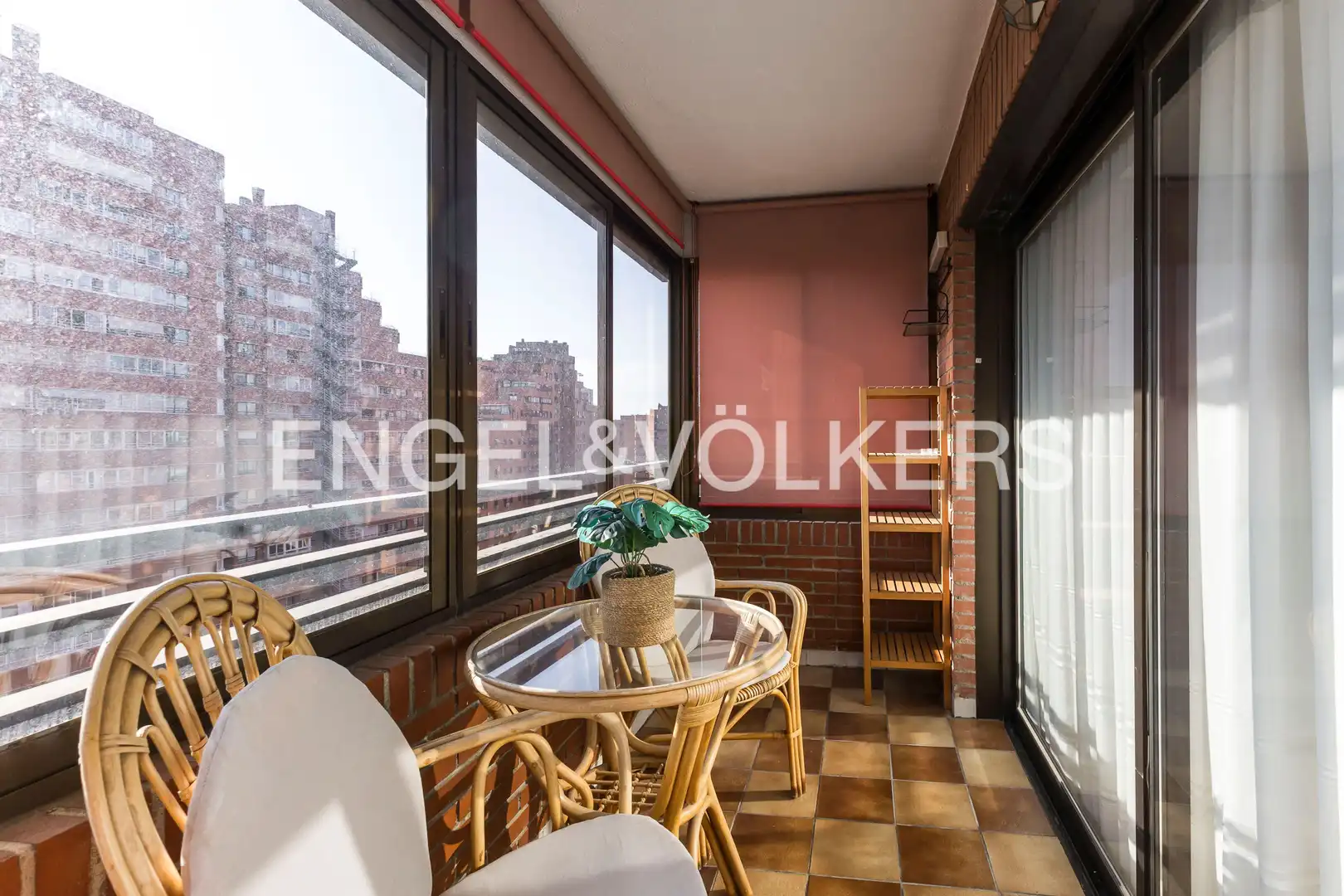 Terraza de Piso de alquiler en Madrid con Aire acondicionado, Calefacción y Jardín privado