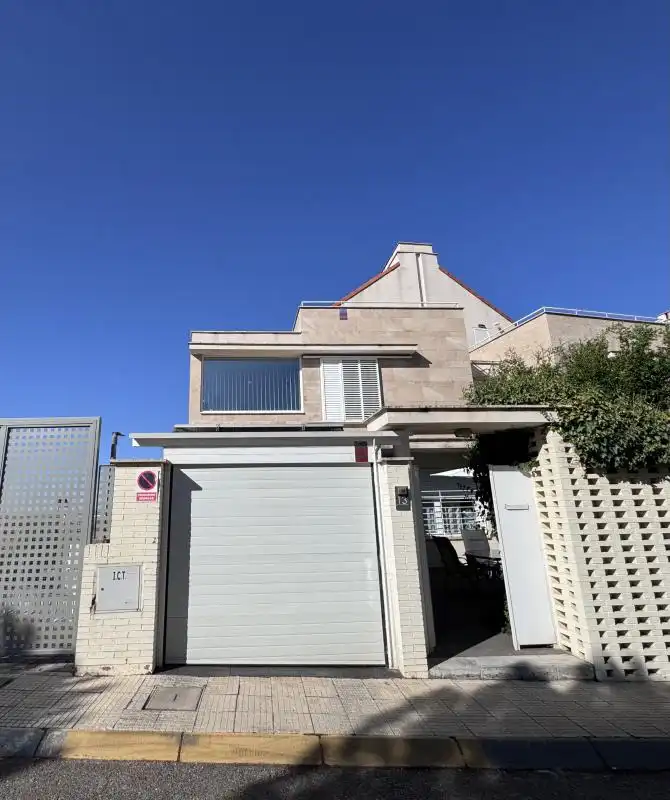 Exterior view of Detached homes for sale in Aranjuez  with Air Conditioner, Heating and Private garden