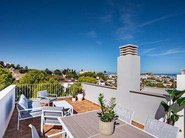 Maison jumelée neuf avec balcon à vendre à Carrer de la Rosa 47