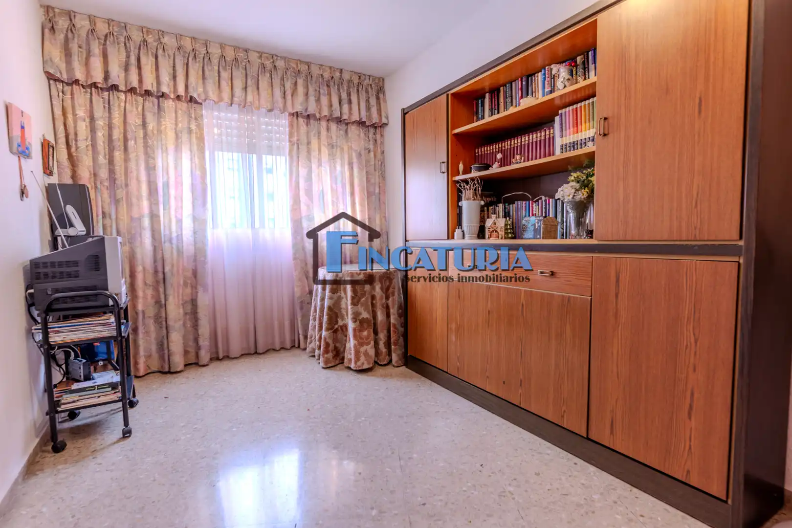 Schlafzimmer von Wohnung zum Verkauf in Mislata mit Klimaanlage, Abstellraum und Balkon