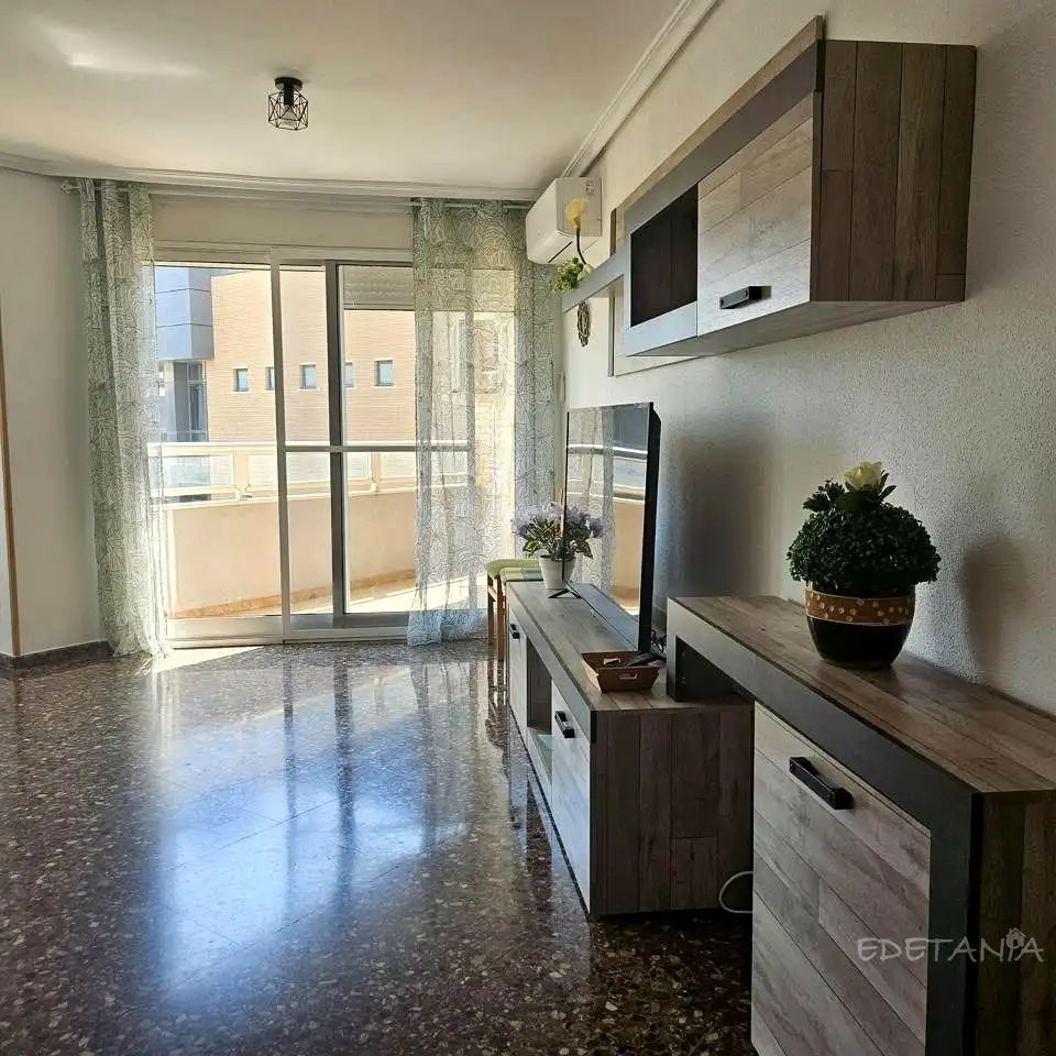 Sala de estar de Piso de alquiler en Alfara del Patriarca con Aire acondicionado, Amueblado y Balcón