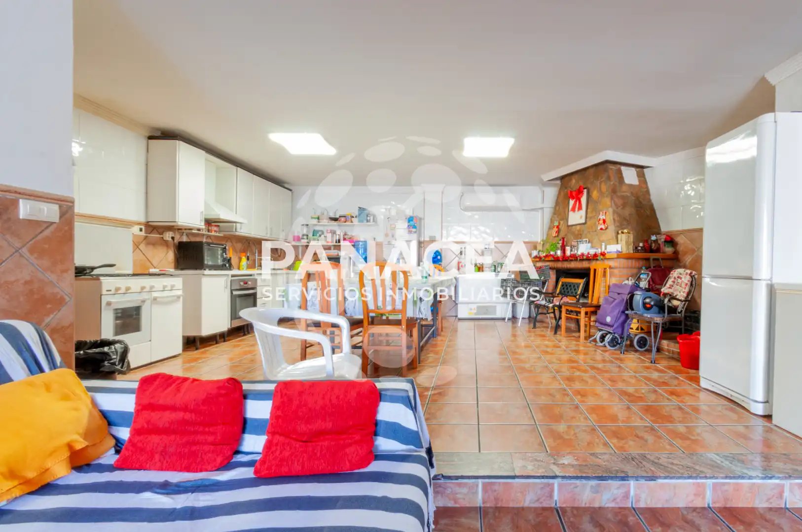 Kitchen of Houses for sale in Roquetas de Mar  with Air Conditioner, Terrace and Furnished