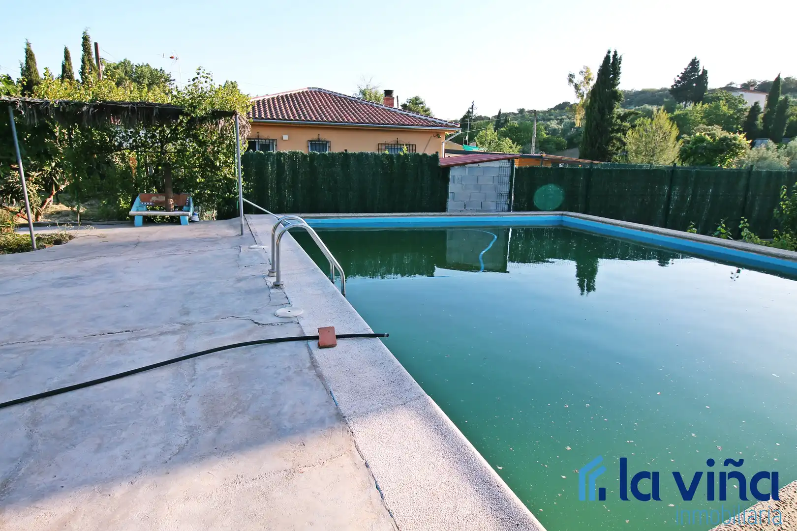 Piscina de Finca rústica en venta en Archidona con Jardín privado, Trastero y Piscina