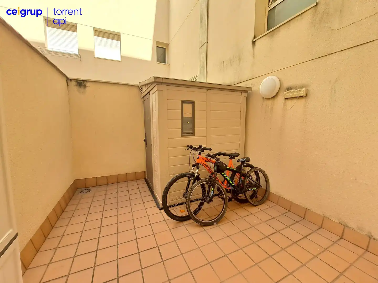 Parking de Piso en venta en L'Escala con Aire acondicionado, Calefacción y Terraza