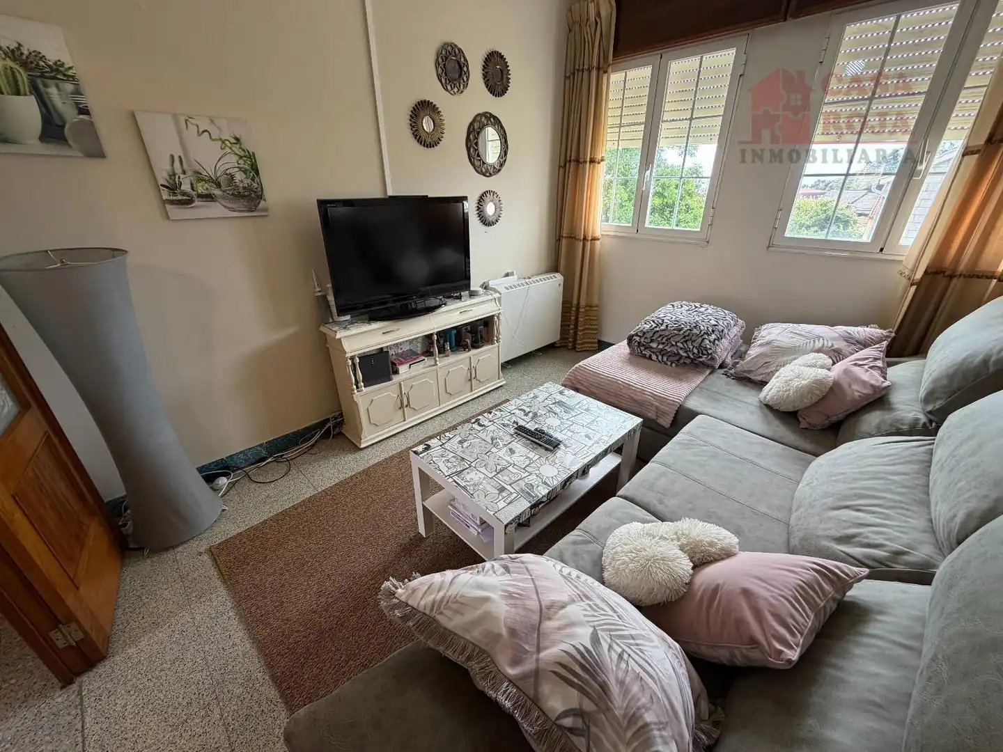 Sala de estar de Casa o chalet en venta en Bueu con Calefacción, Trastero y Amueblado