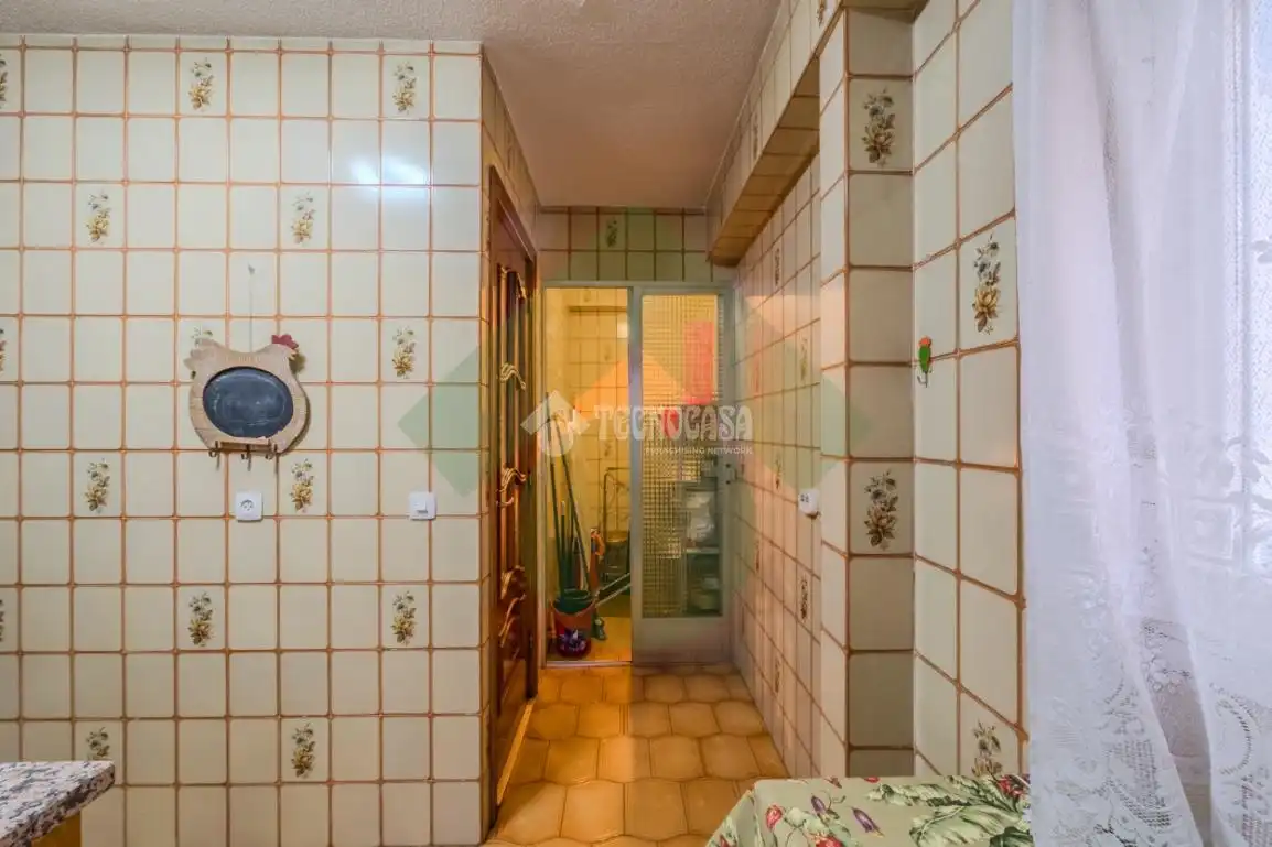 Piso en venta en Madrid con Calefacción y Parquet