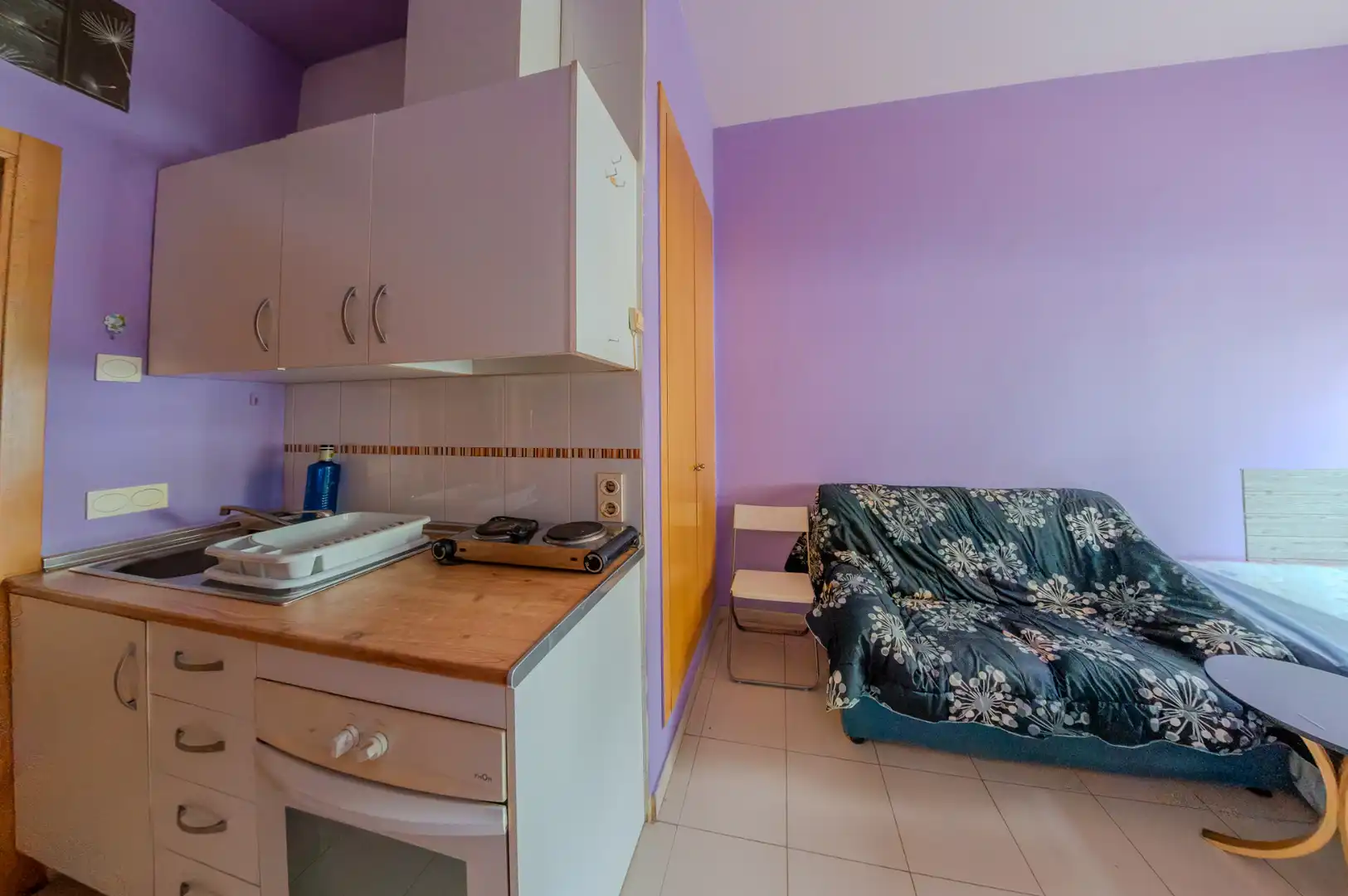 Cocina de Estudio de alquiler en Murcia con Trastero y Amueblado