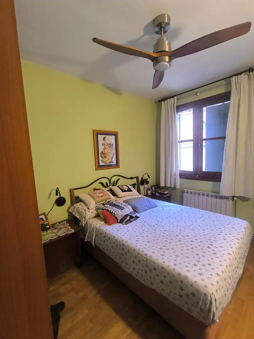Schlafzimmer von Wohnung zum Verkauf in Centre - Sant Josep - Sanfeliu