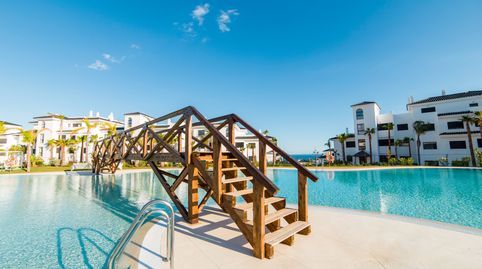 Foto 2 de Apartamento de alquiler en Bel - Air, Estepona