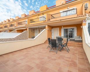 Terrassa de Casa adosada en venda en Orihuela amb Aire condicionat, Jardí privat i Terrassa