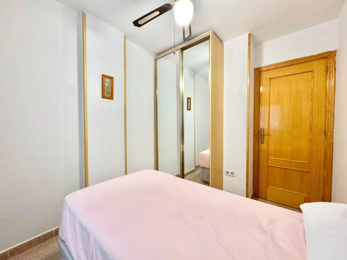 Schlafzimmer von Wohnungen zur Miete in Torrevieja mit Klimaanlage, Möbliert und Waschmaschine