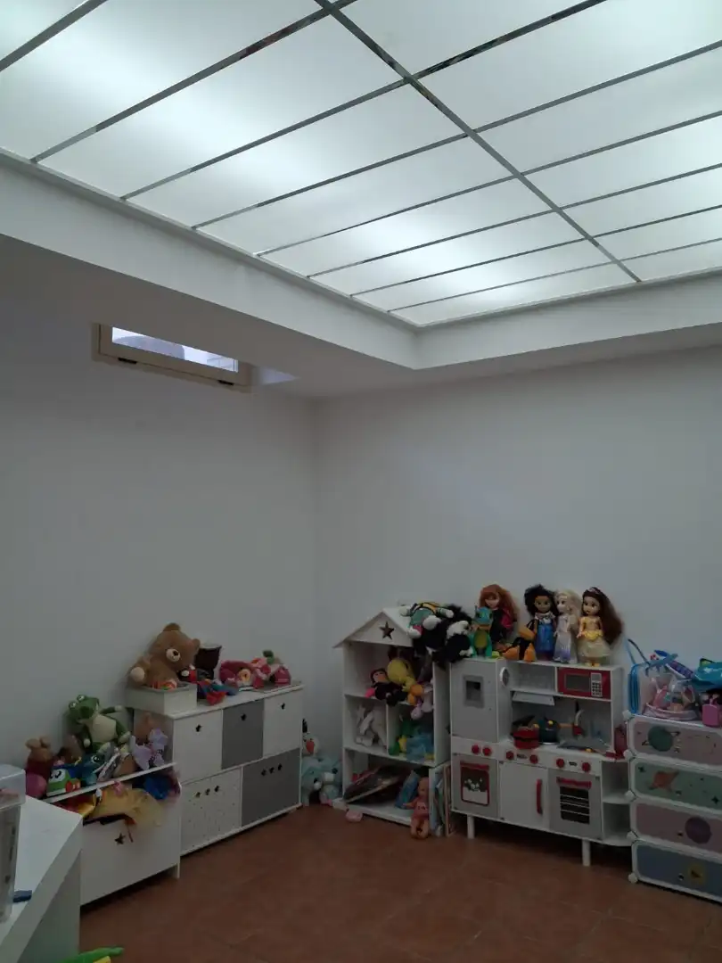 Einfamilien-Reihenhaus zur Miete in Albacete mit Klimaanlage, Heizung und Parkett