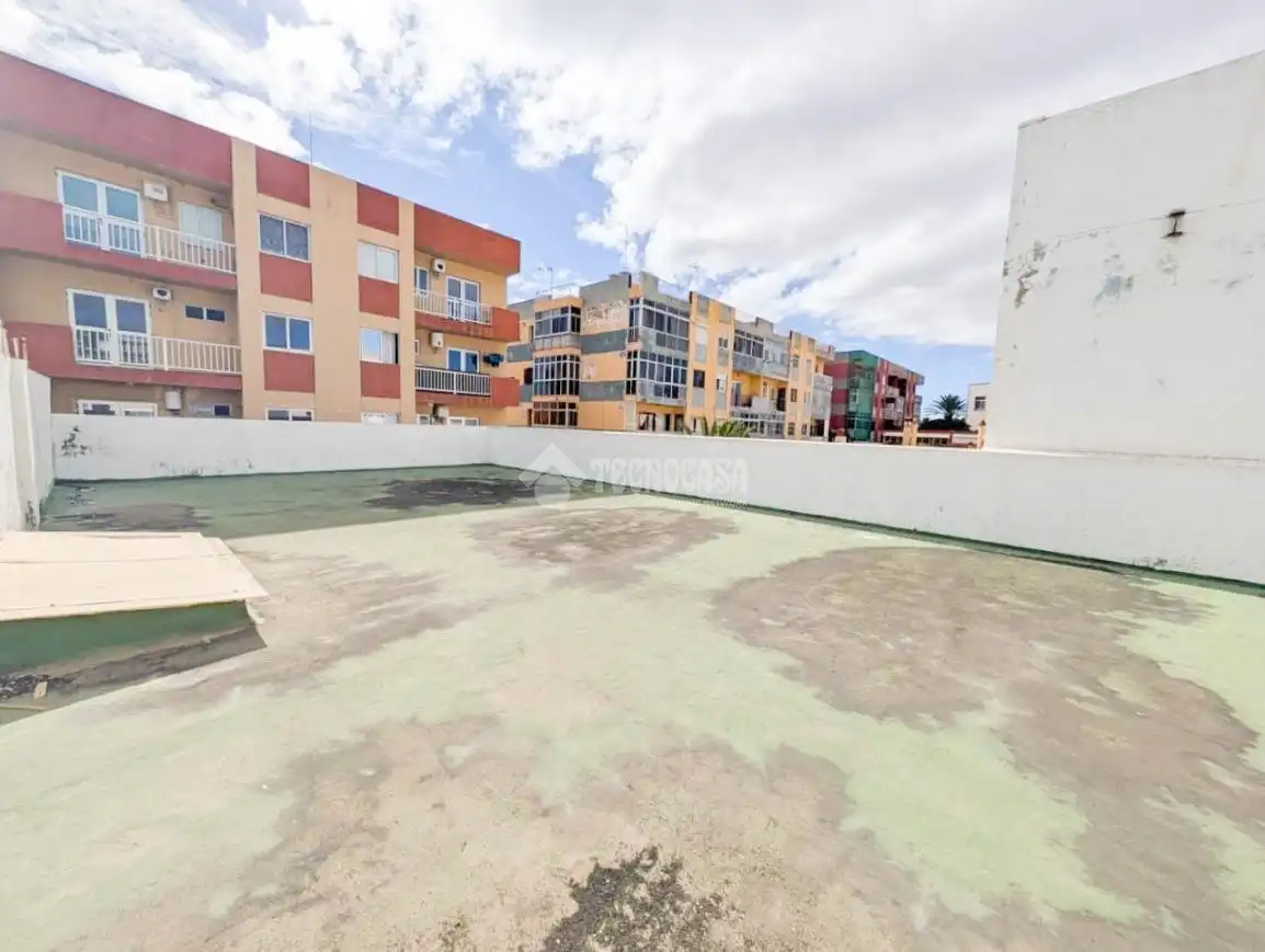 Vista exterior de Residencial en venta en Telde
