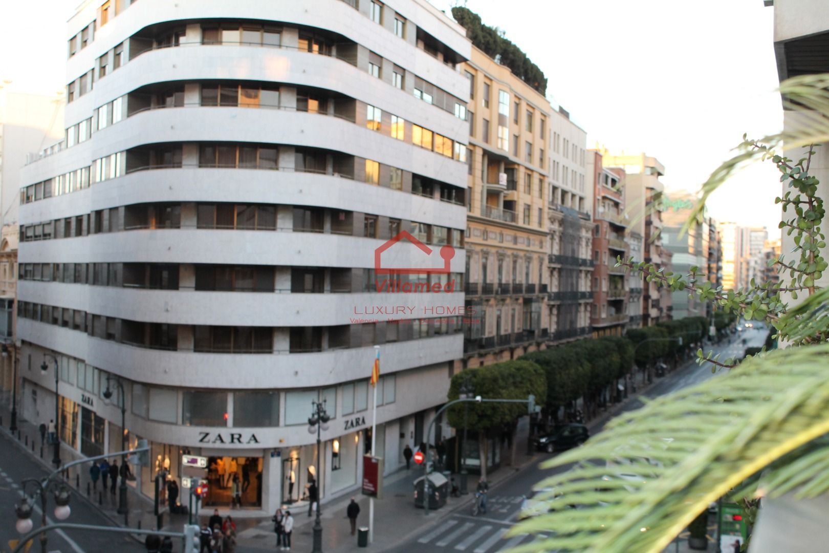 Vista exterior de Pis en venda en  Valencia Capital amb Aire condicionat, Parquet i Terrassa