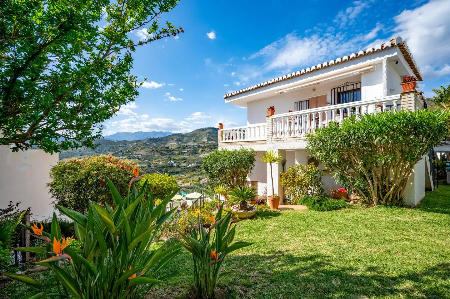 Garden of Houses for sale in Almuñécar  with Air Conditioner, Private garden and Terrace