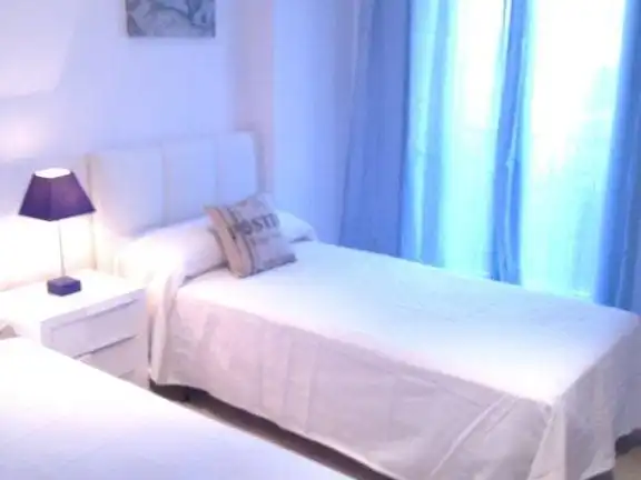 Dormitori de Apartament en venda en Sotogrande amb Aire condicionat i Terrassa